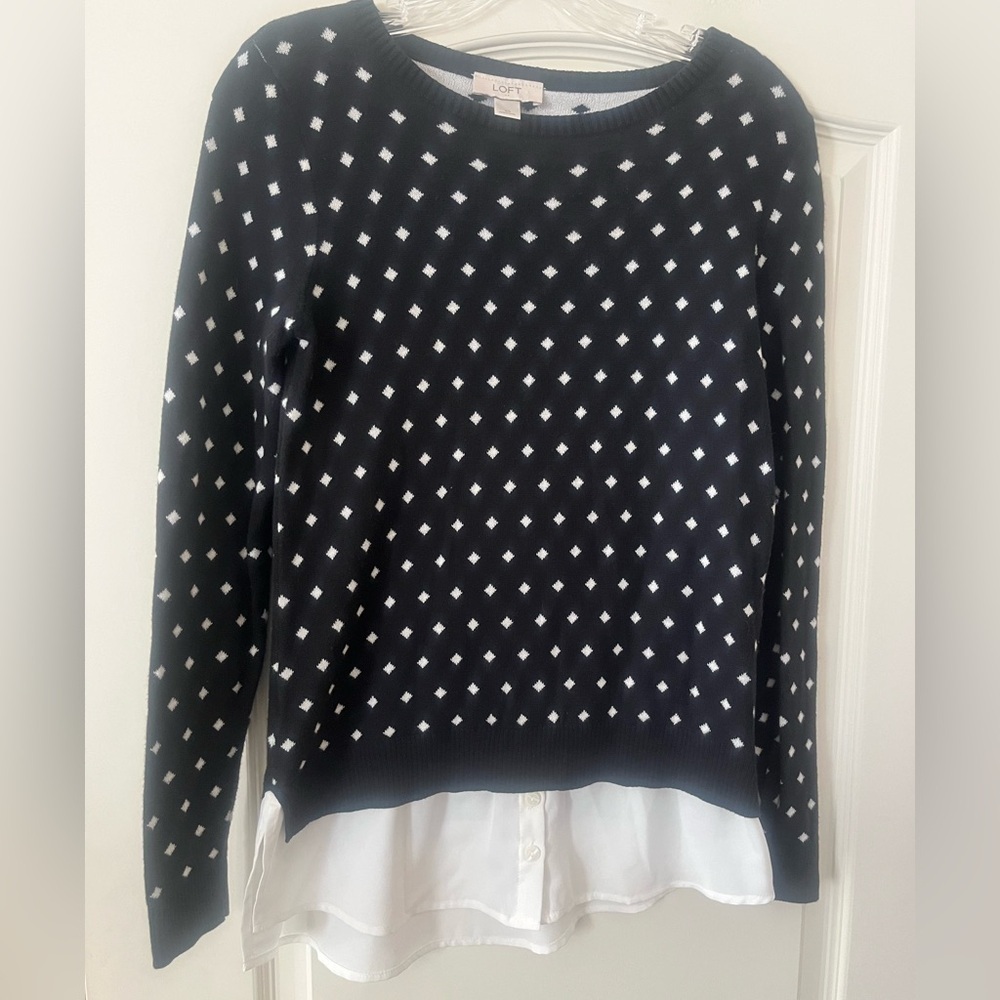 LOFT Black and White Patterned Sweater with Layered Hem Women’s Size XS